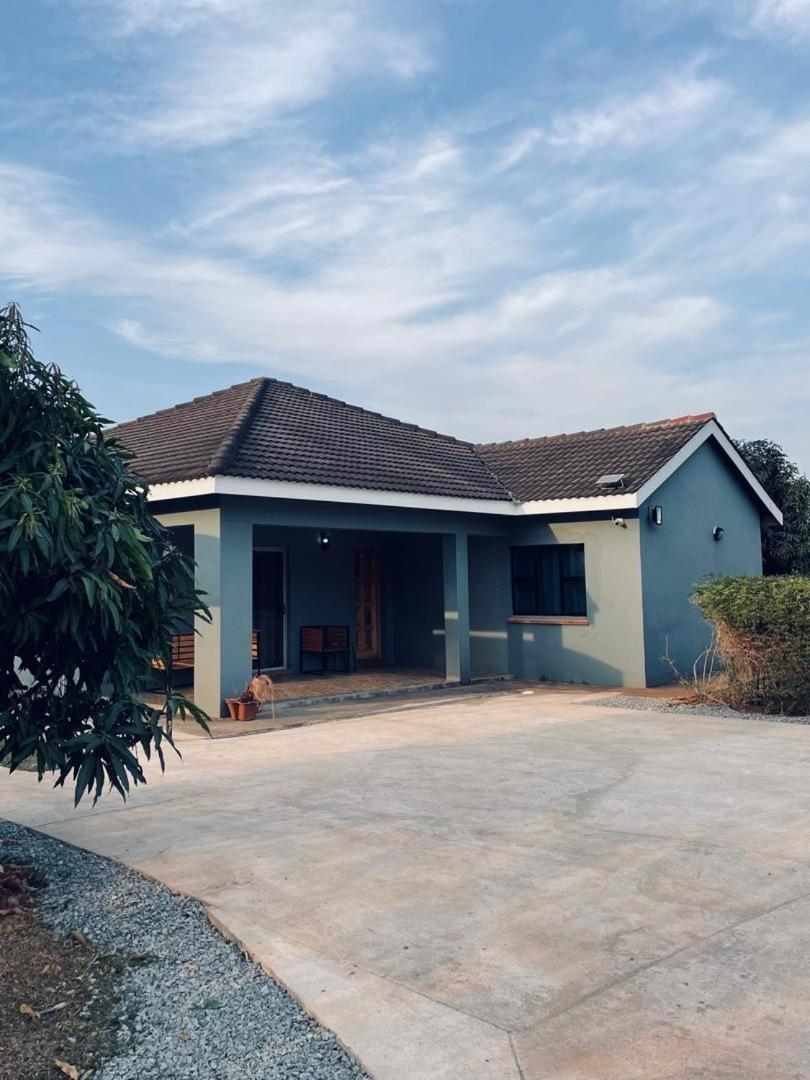 Wemukelekile Villa Lobamba ภายนอก รูปภาพ